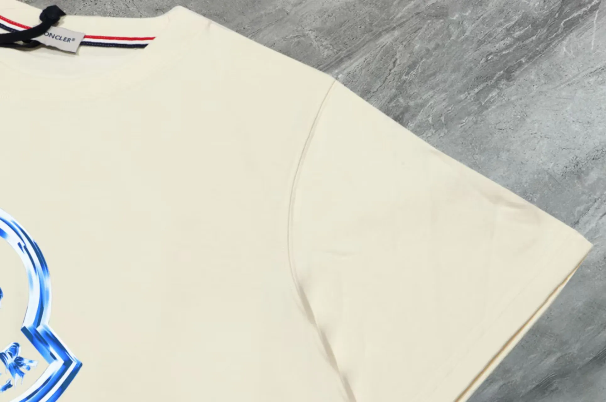 P80💰《Moncler~ 》 2026New Arrival Quality T ， , Versatile Quality ！ ‼ 32 250G ‼ ， ， ， ， T 🤪 Sizes：S-M-L-XL-2XL ：Black，White， Same Style